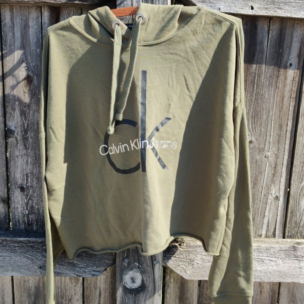 Medium Calvin Klein black Green cropped hoodie sweater